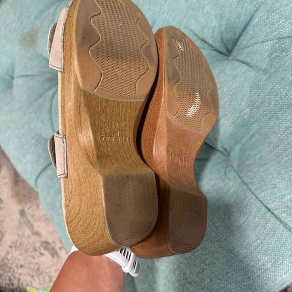 EUC DANSKO Sonnet Sandal Gray Tan with Velcro Strap - size 40 - Picture 3 of 3